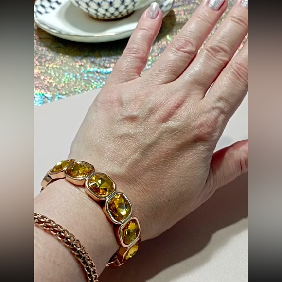 Anthropologie Green Gold Gemstone Crystal Stretch Bracelet - Picture 9 of 16